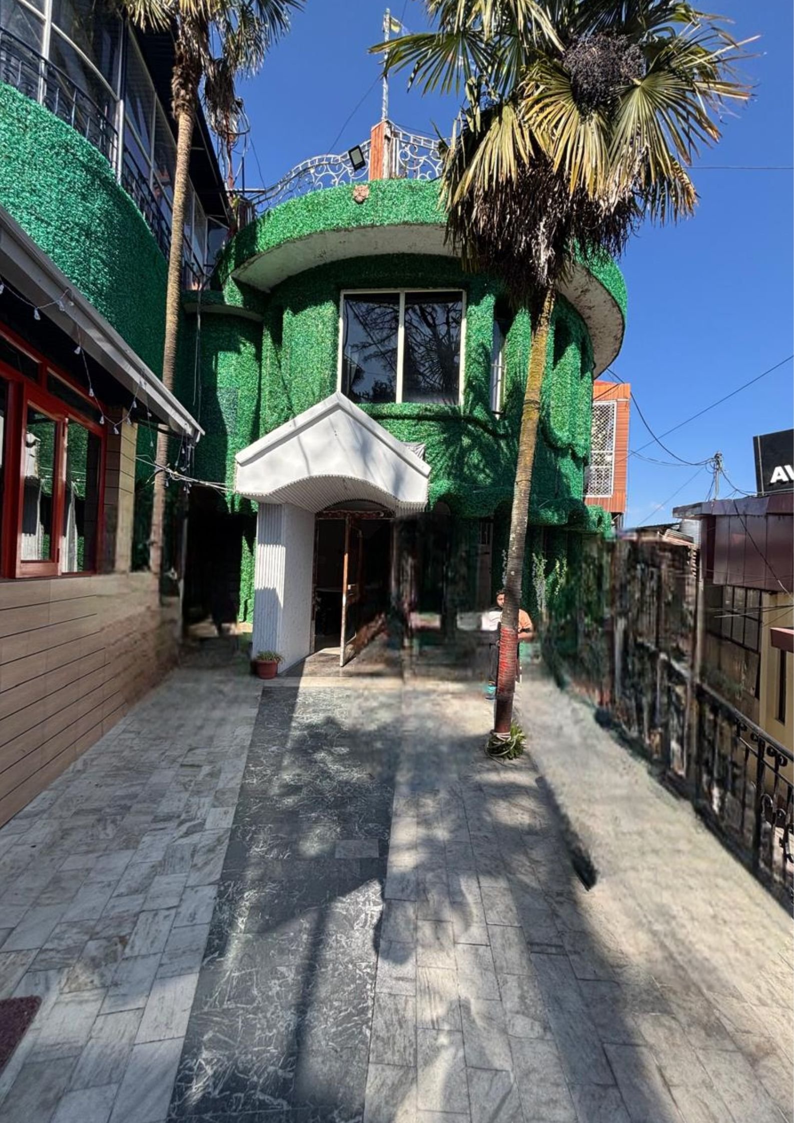 Read more about the article Reasons to Choose Bunkk Inn – A Hotel Near Mall Road Mussoorie for Every Traveller