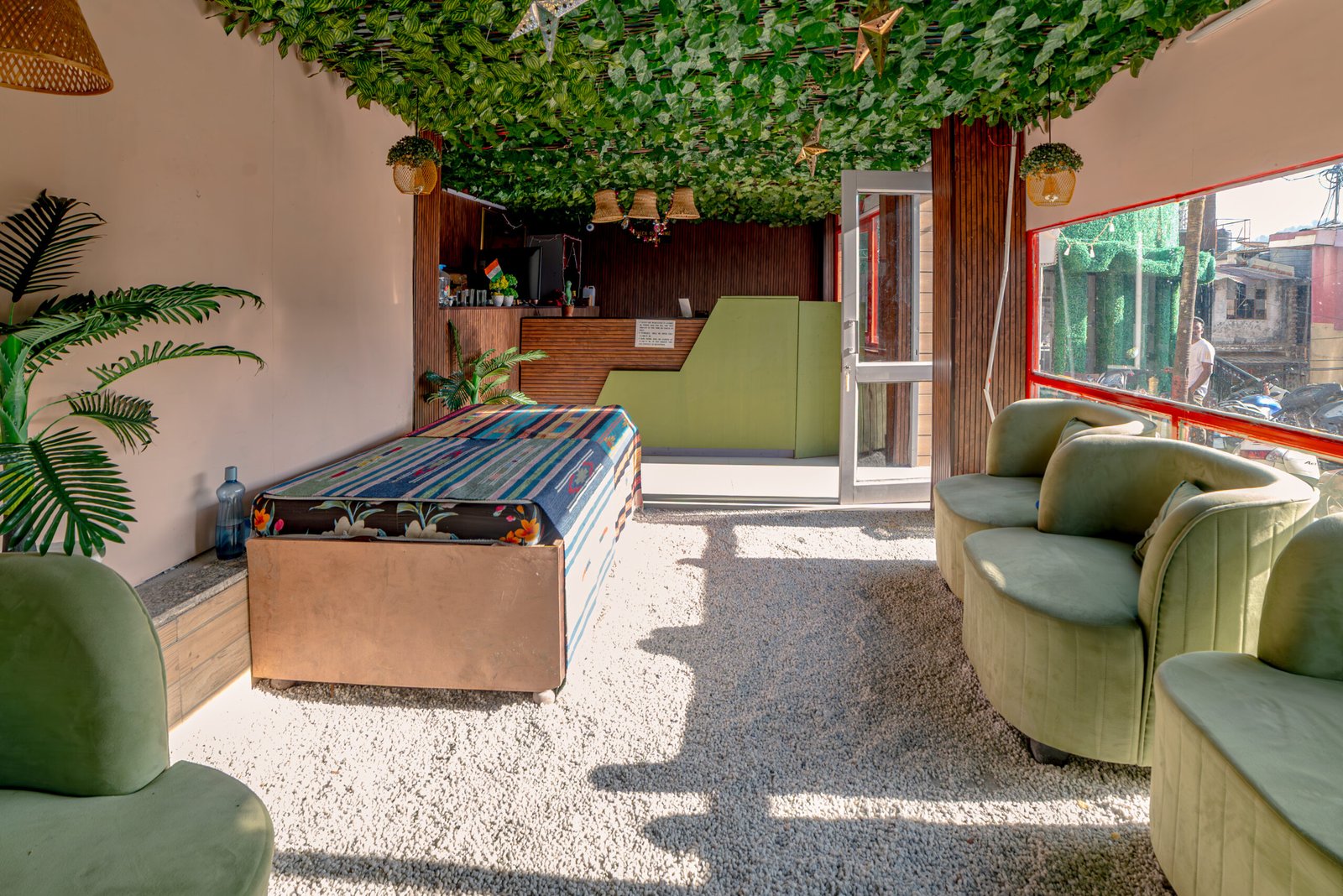 Read more about the article What’s So Special About Bunkk Inn Hotel & Restaurant – A Premier Hotel Near Mall Road Mussoorie